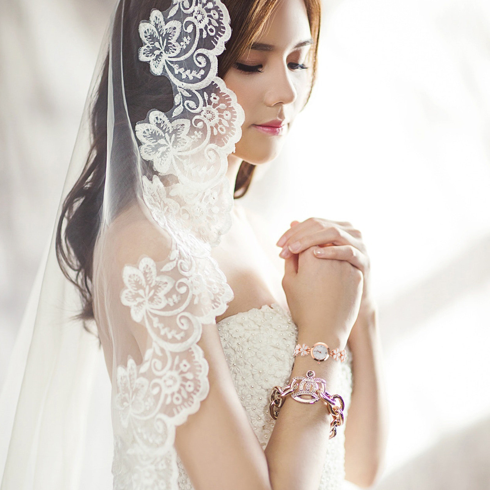 Elegant Crystal Quartz Bracele - Luxury Watch & Jewellery Recensioni recension och pris