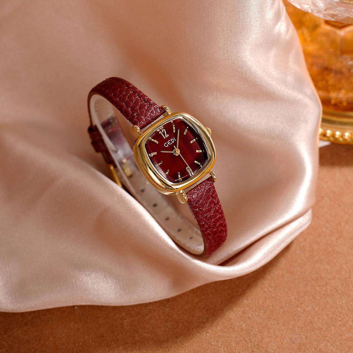 UTHAI 61018 CQ490 Simplicity,  - Luxury Watch Values recension och pris